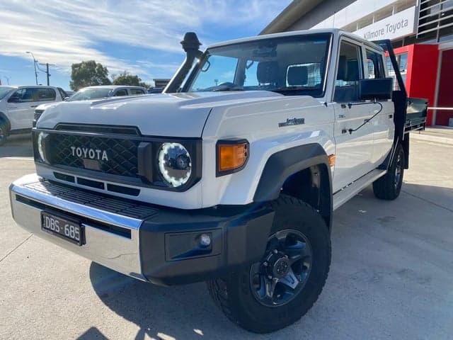 2023 Toyota Landcruiser GXL in White