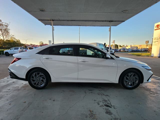 2024 Hyundai i30 Hybrid in Atlas White