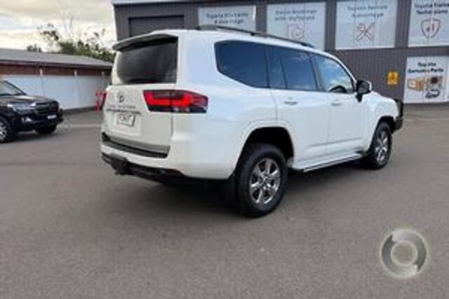 2021 Toyota Landcruiser GXL in White
