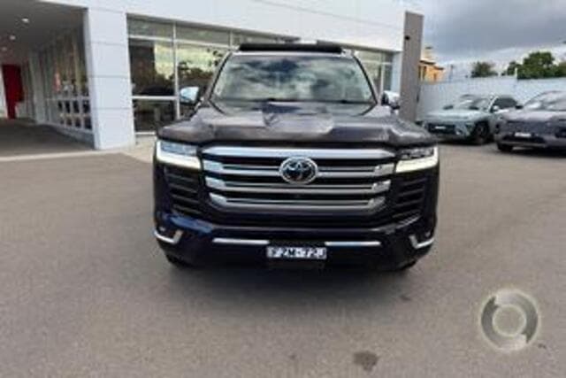 2022 Toyota Landcruiser Sahara ZX in Blue