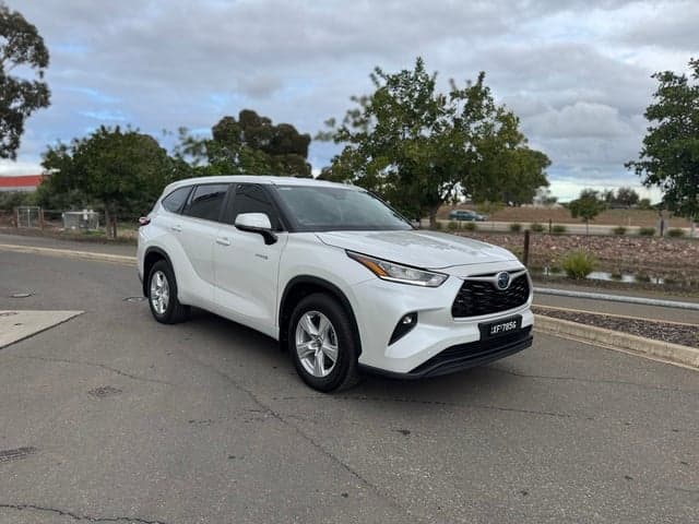 2024 Toyota Kluger GX AWD in White