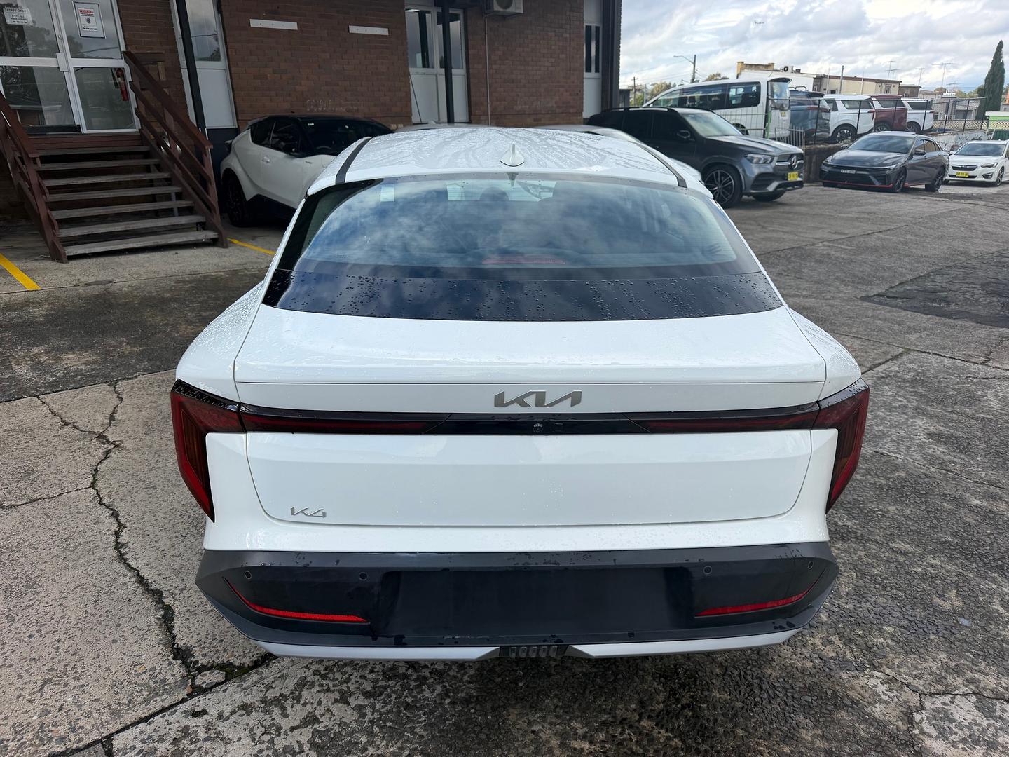 2025 Kia K4 S in Clear White (Ud)