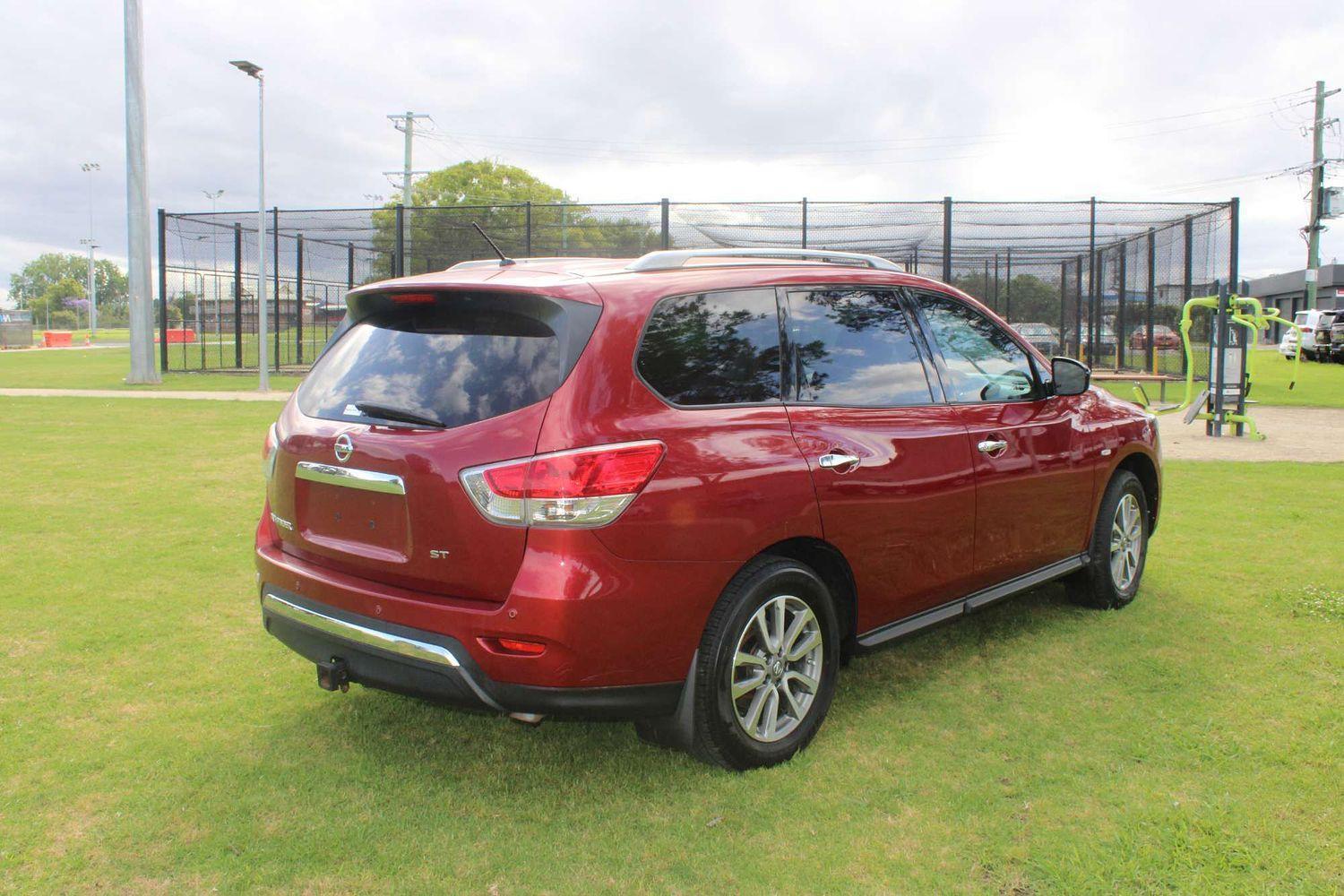2014 Nissan Pathfinder ST in Other