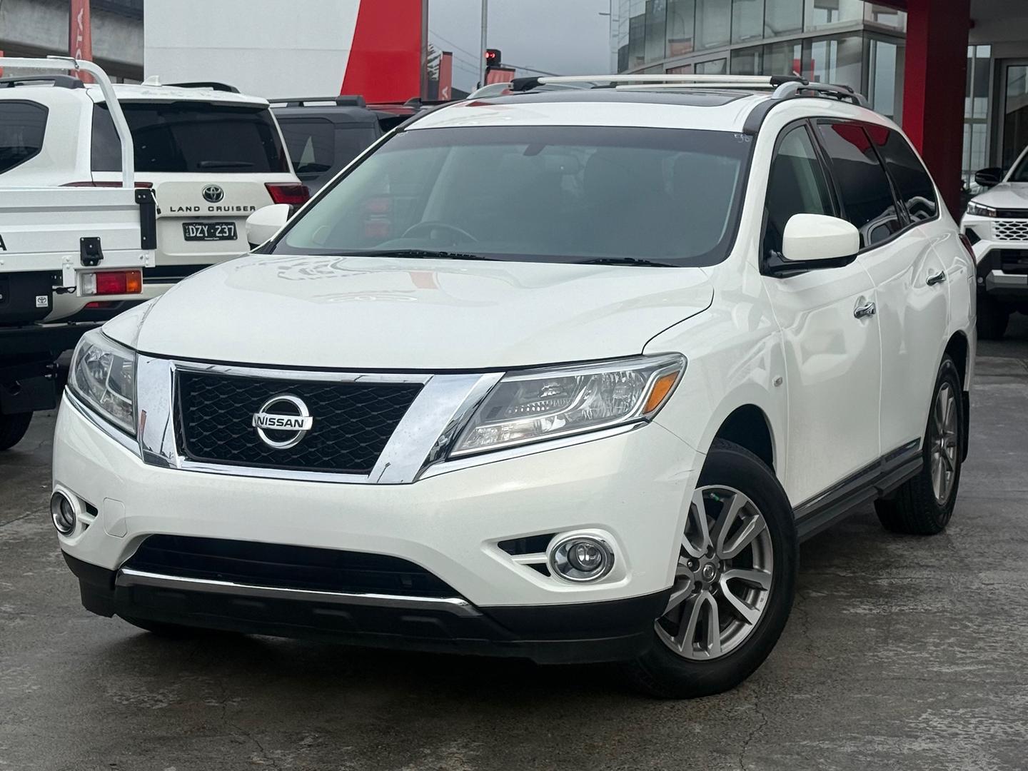 2014 Nissan Pathfinder ST-L in Other