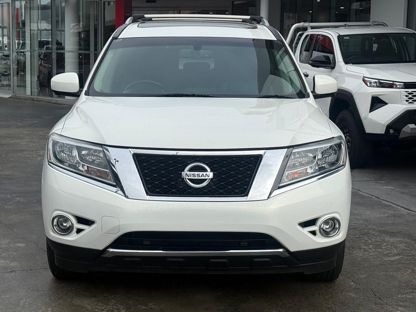 2014 Nissan Pathfinder ST-L in Other