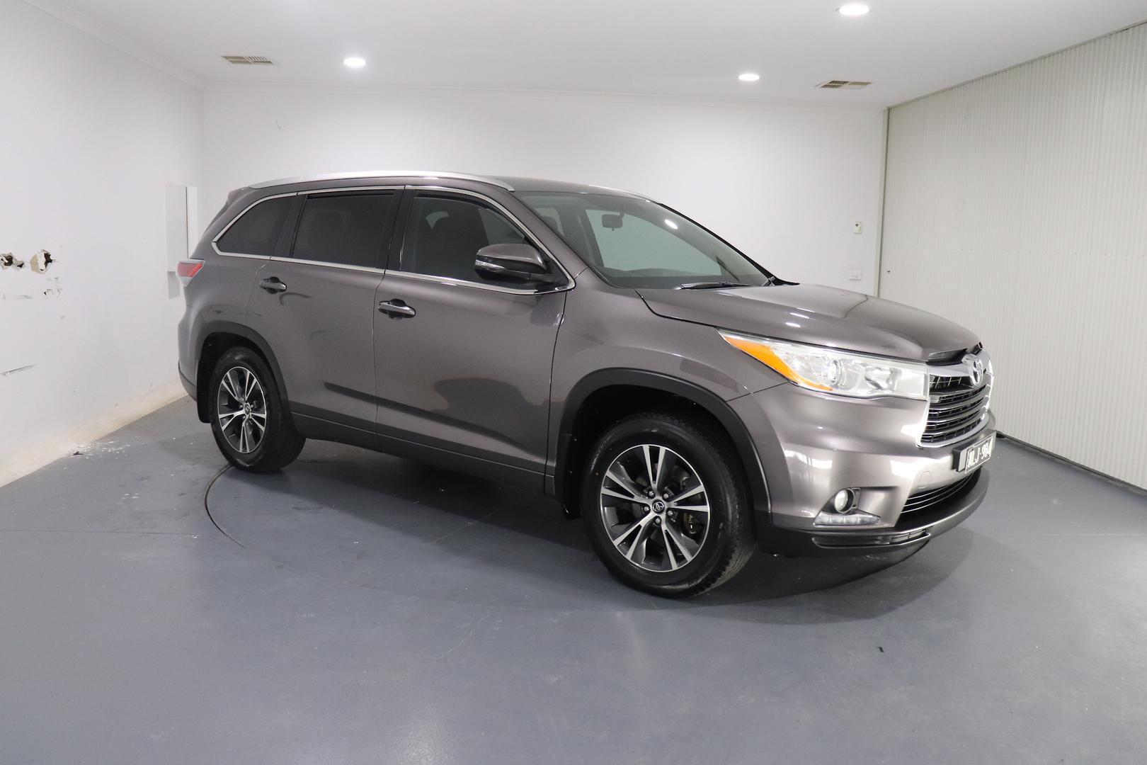 2016 Toyota Kluger GXL AWD in Grey