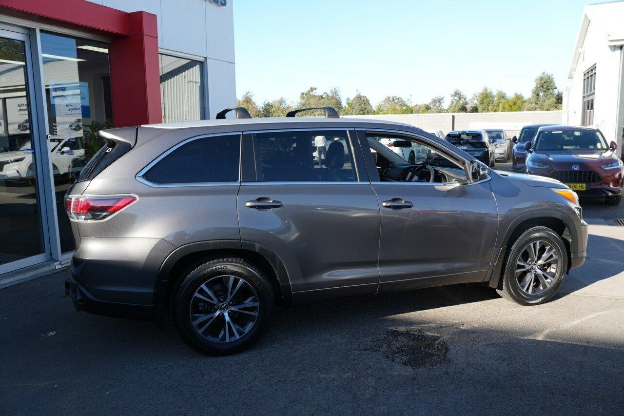 2016 Toyota Kluger GXL AWD in Grey