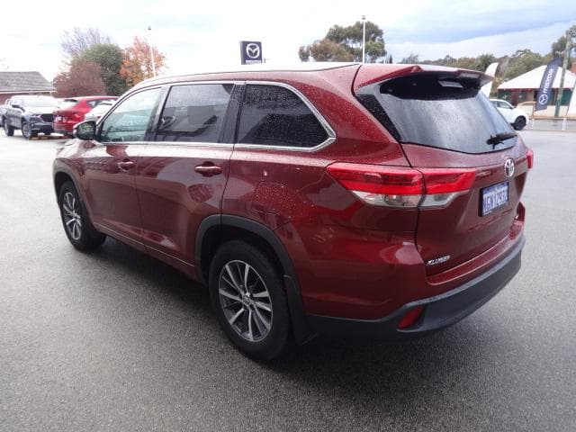 2017 Toyota Kluger GXL AWD in Red