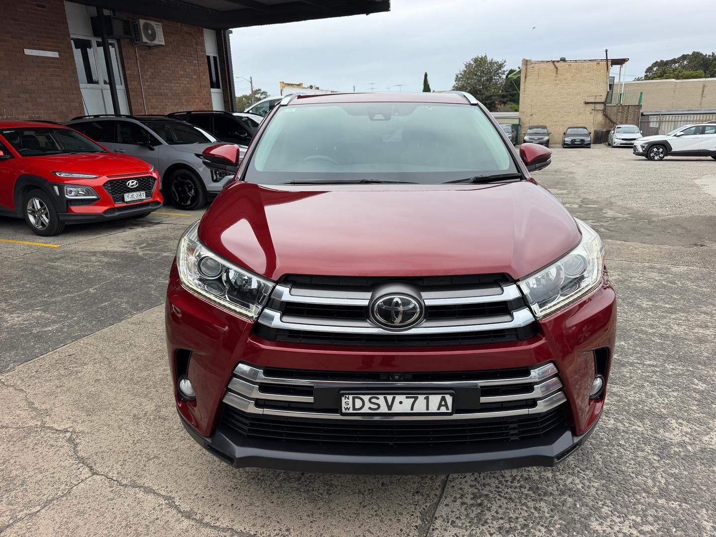 2017 Toyota Kluger AWD GRANDE in Red