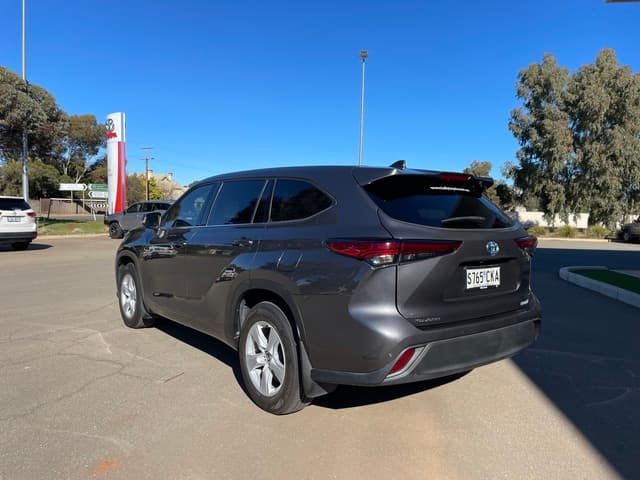 2021 Toyota Kluger GX AWD in Silver