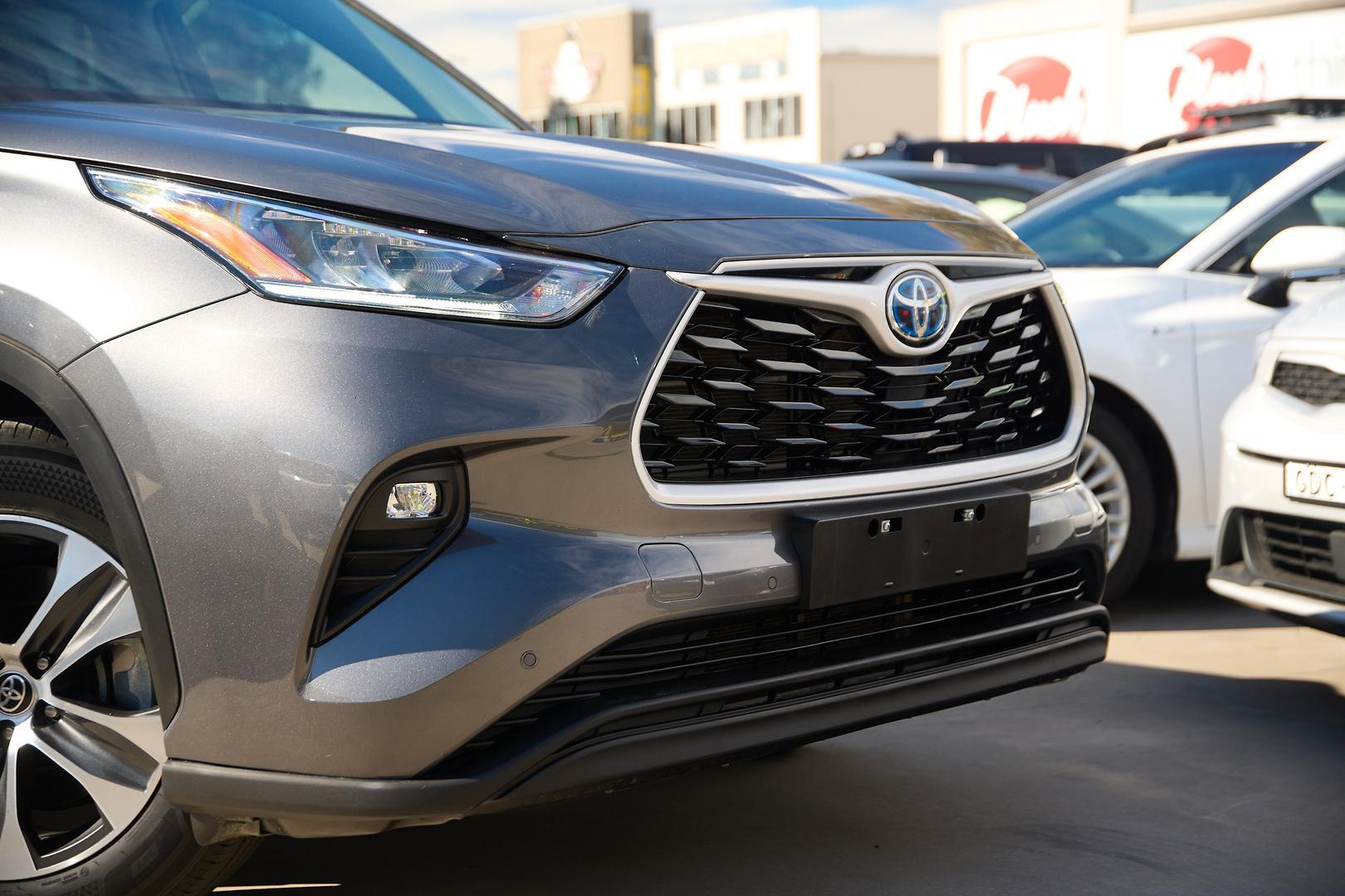 2023 Toyota Kluger GXL AWD in Silver