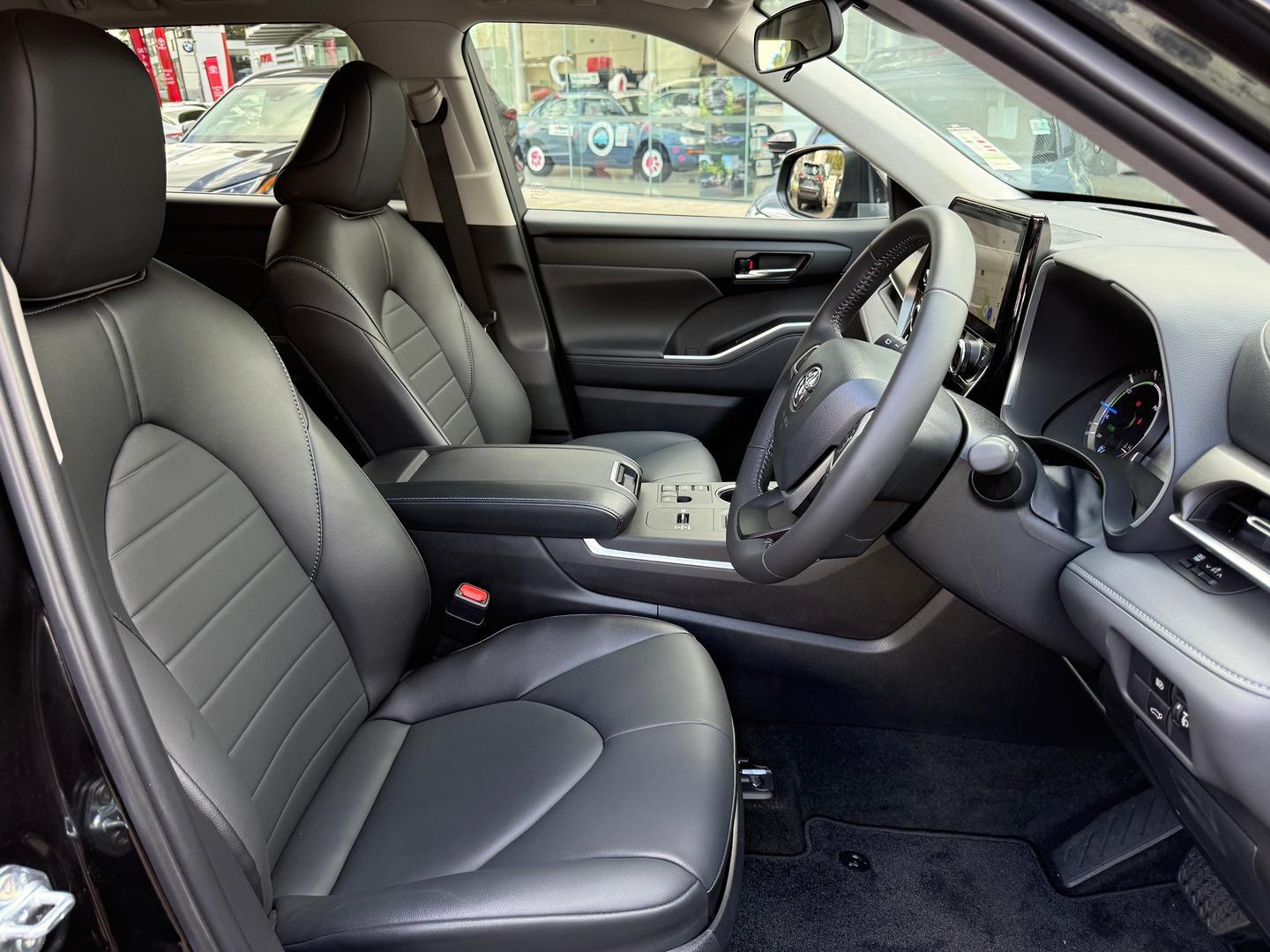 2024 Toyota Kluger GXL AWD in Black