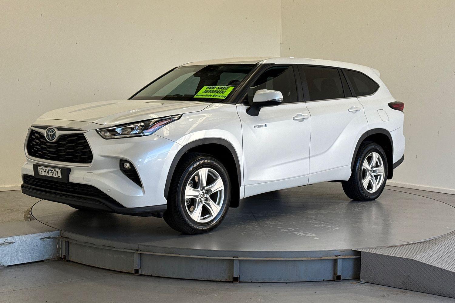 2024 Toyota Kluger GX AWD in White