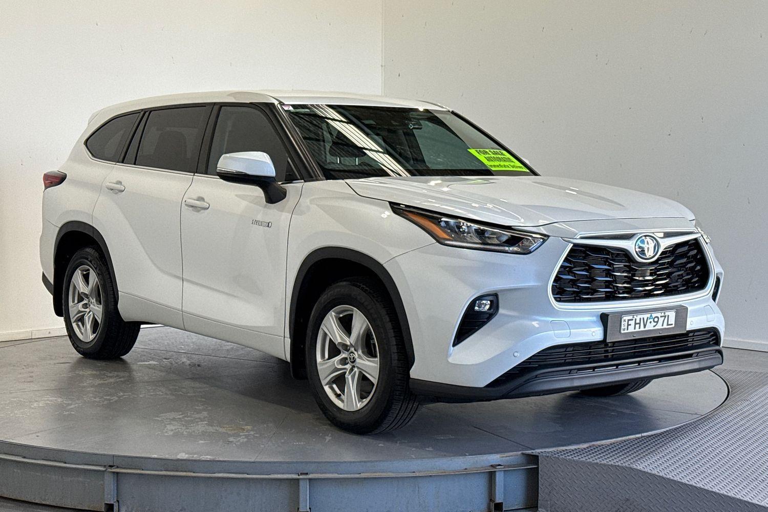 2024 Toyota Kluger GX AWD in White