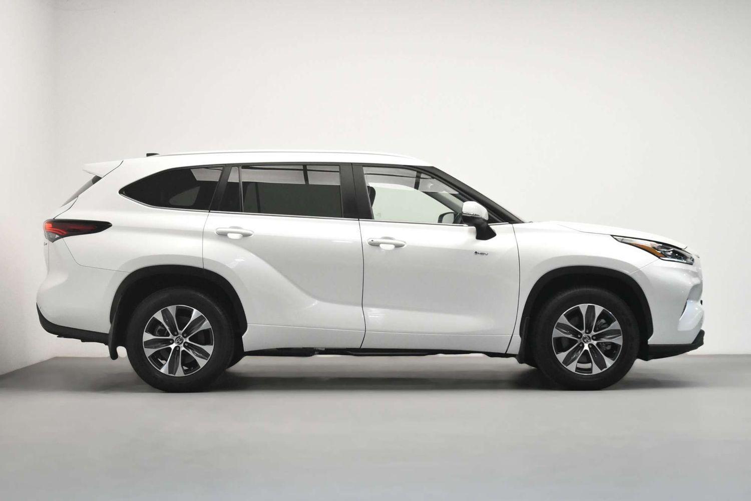 2024 Toyota Kluger GXL AWD in White