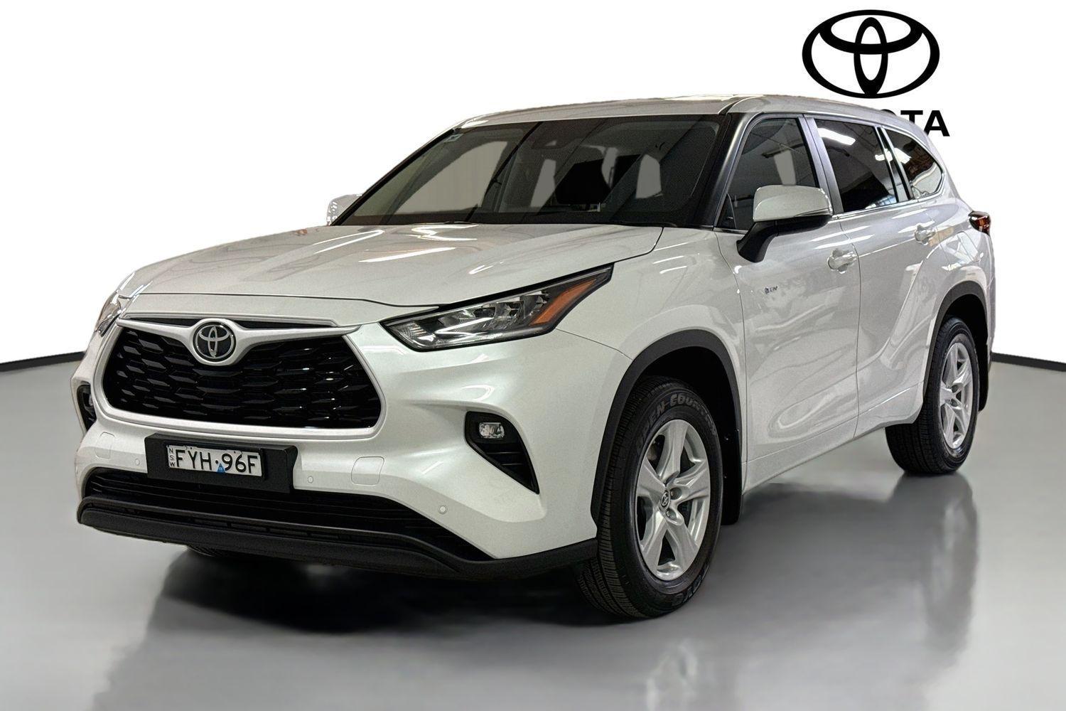 2025 Toyota Kluger GX AWD in White