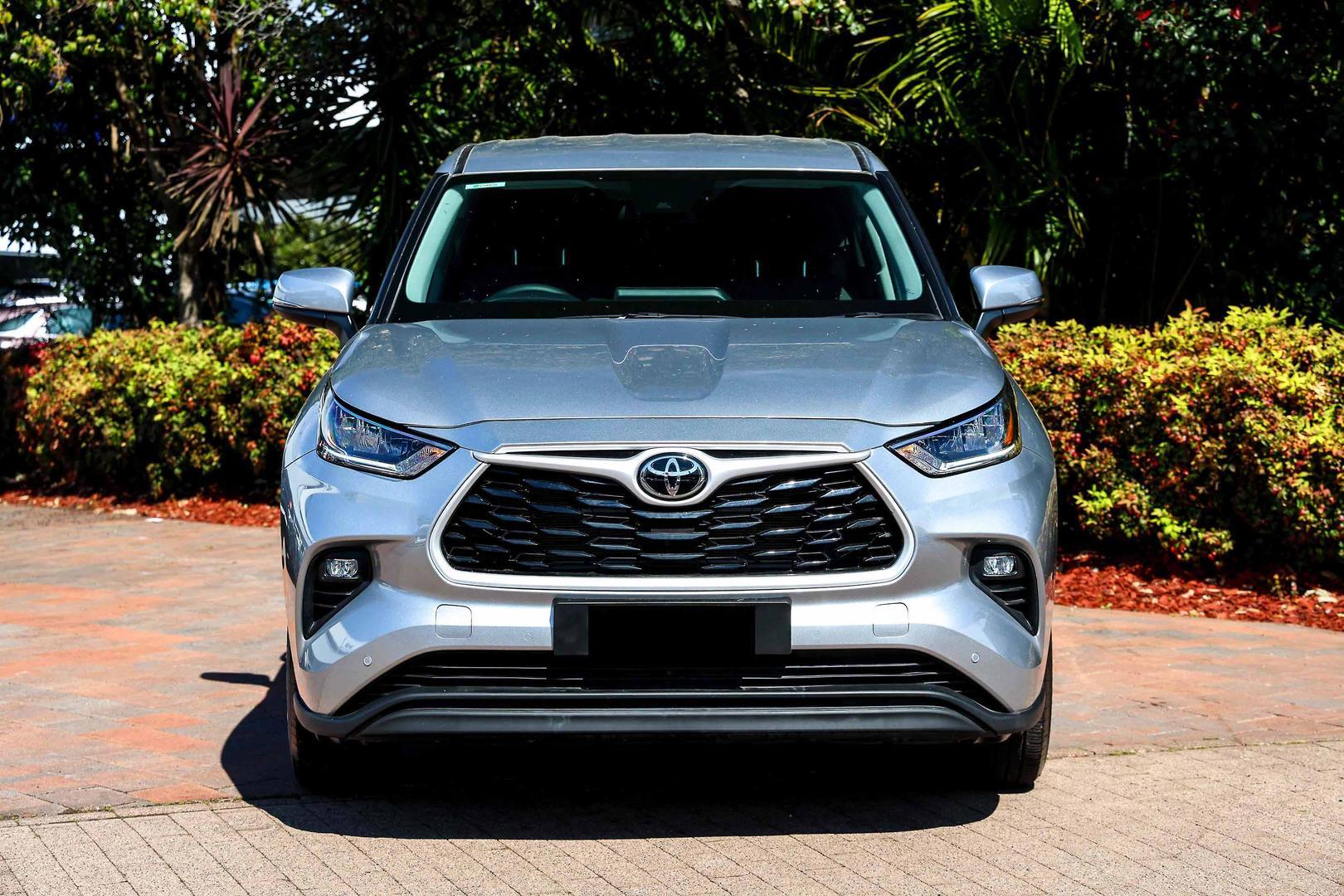 2025 Toyota Kluger GX AWD in Silver