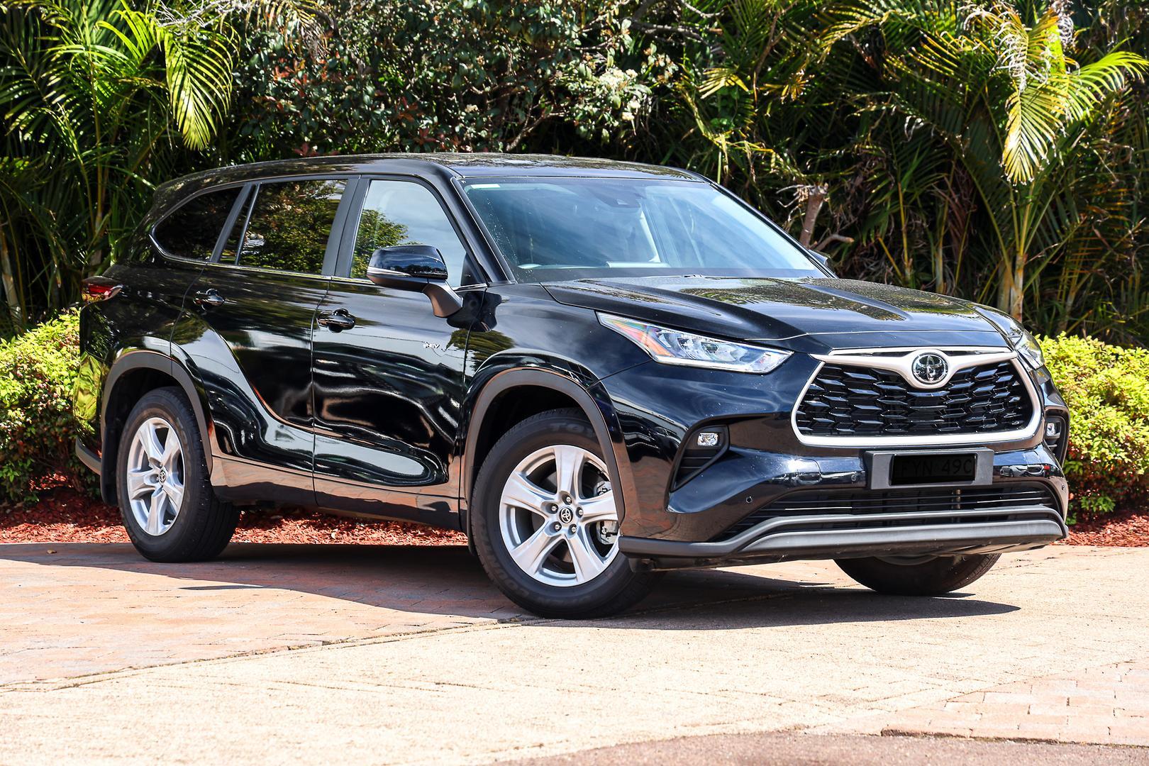 2025 Toyota Kluger GX AWD in Black