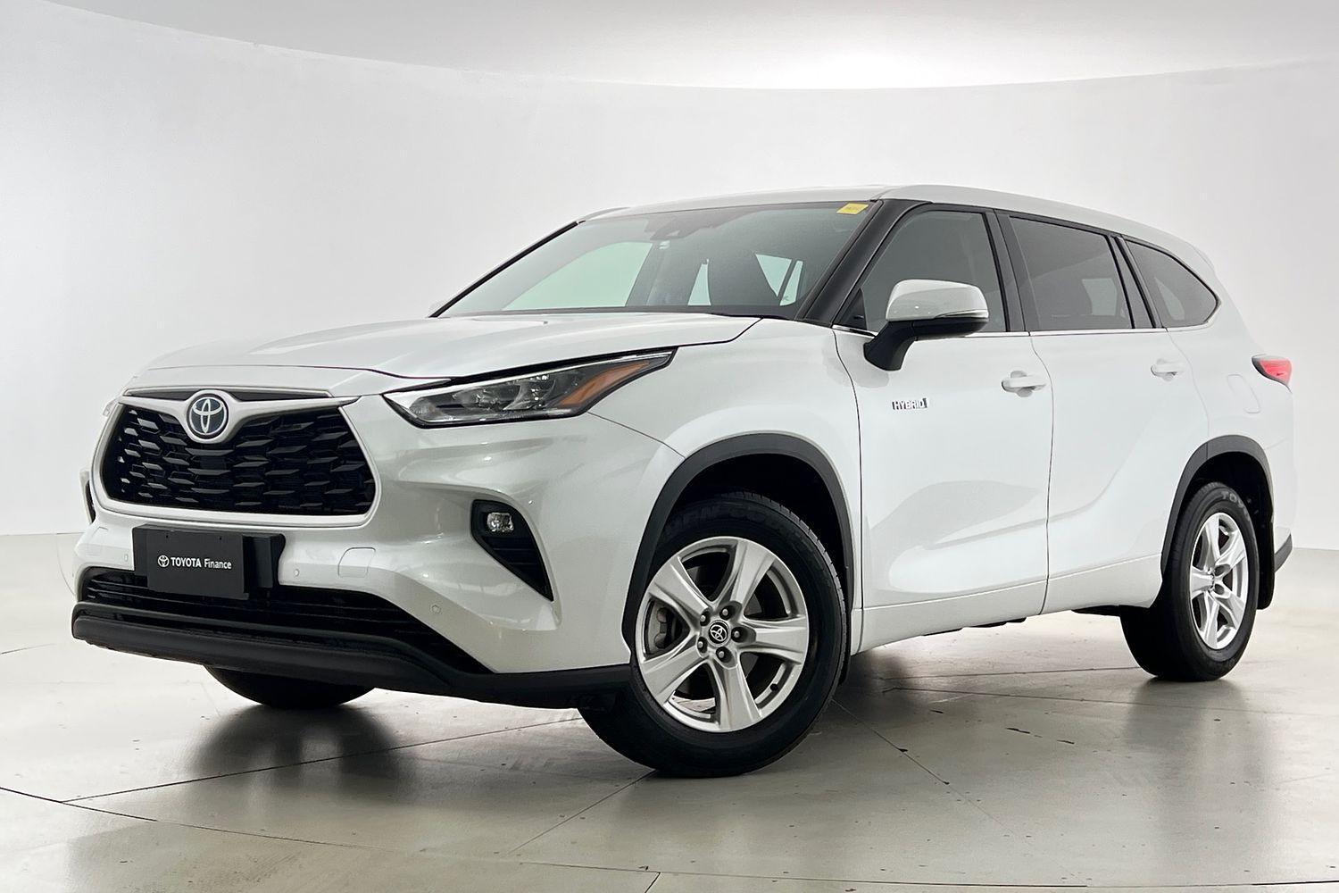 2022 Toyota Kluger GX AWD in White