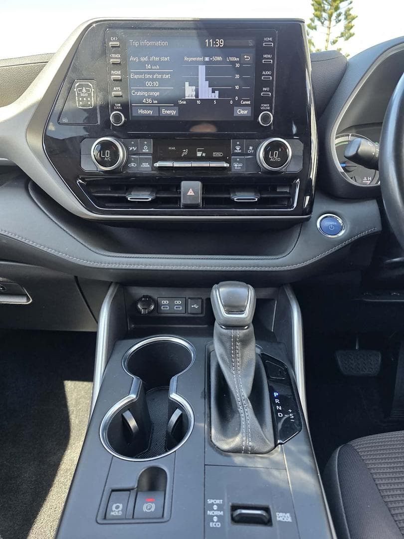 2022 Toyota Kluger GX in Silver