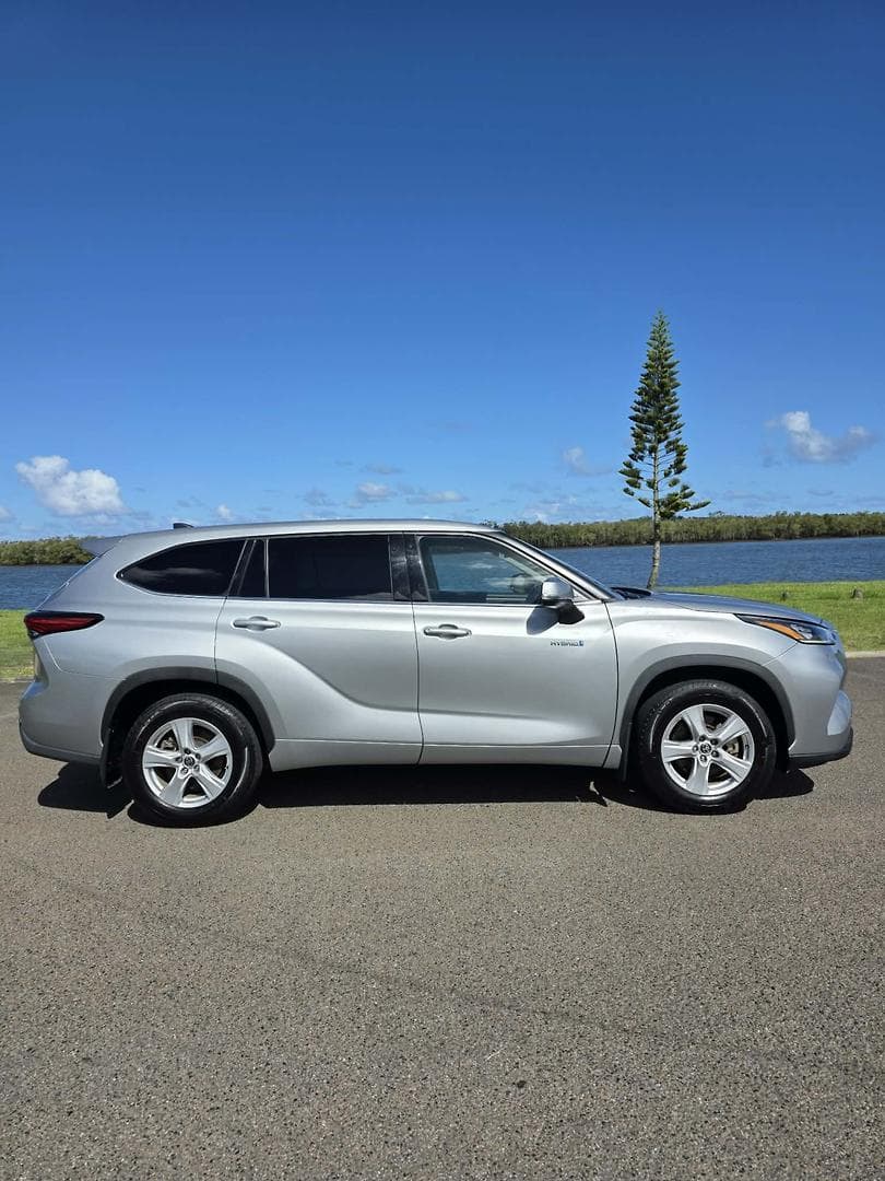 2022 Toyota Kluger GX in Silver