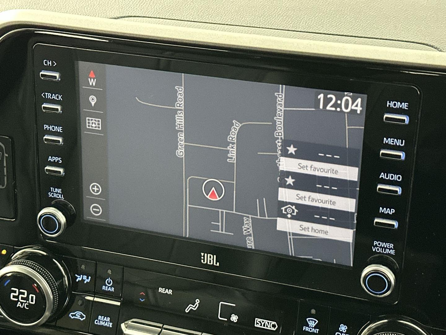 2022 Toyota Kluger Grande in White