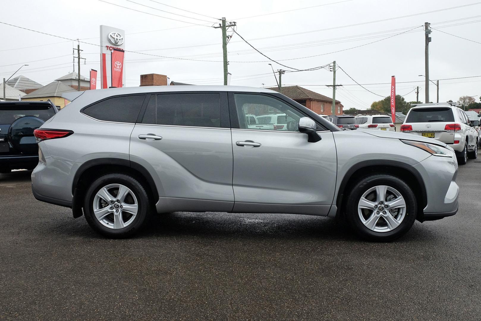 2023 Toyota Kluger GX AWD in Silver