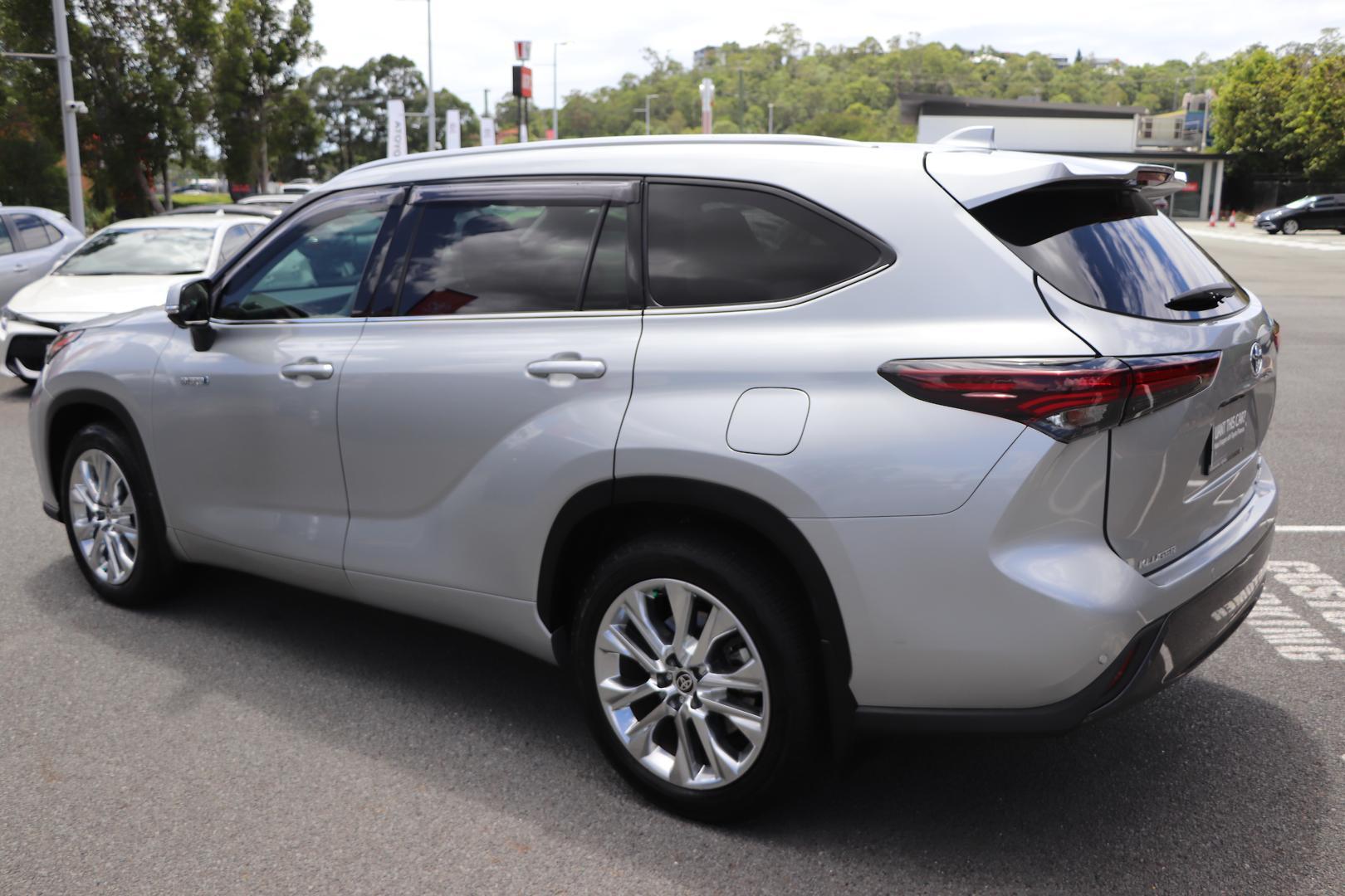 2024 Toyota Kluger AWD GRANDE in Silver