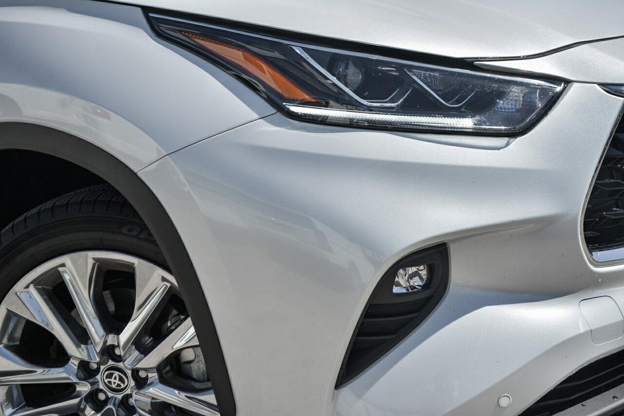 2025 Toyota Kluger AWD GRANDE in White