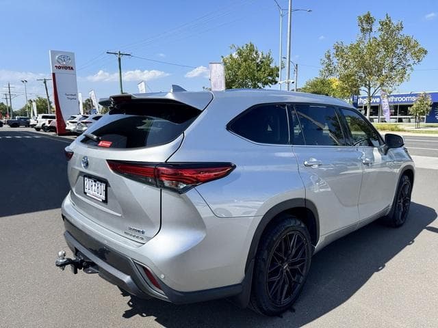 2021 Toyota Kluger Grande in Silver