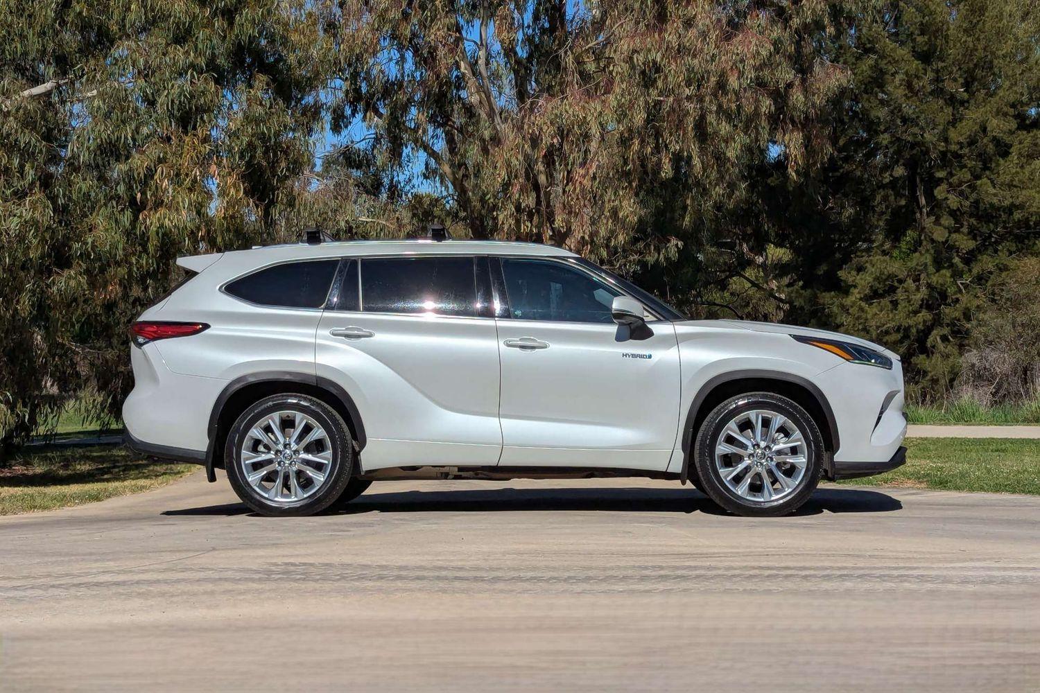 2022 Toyota Kluger AWD GRANDE in White