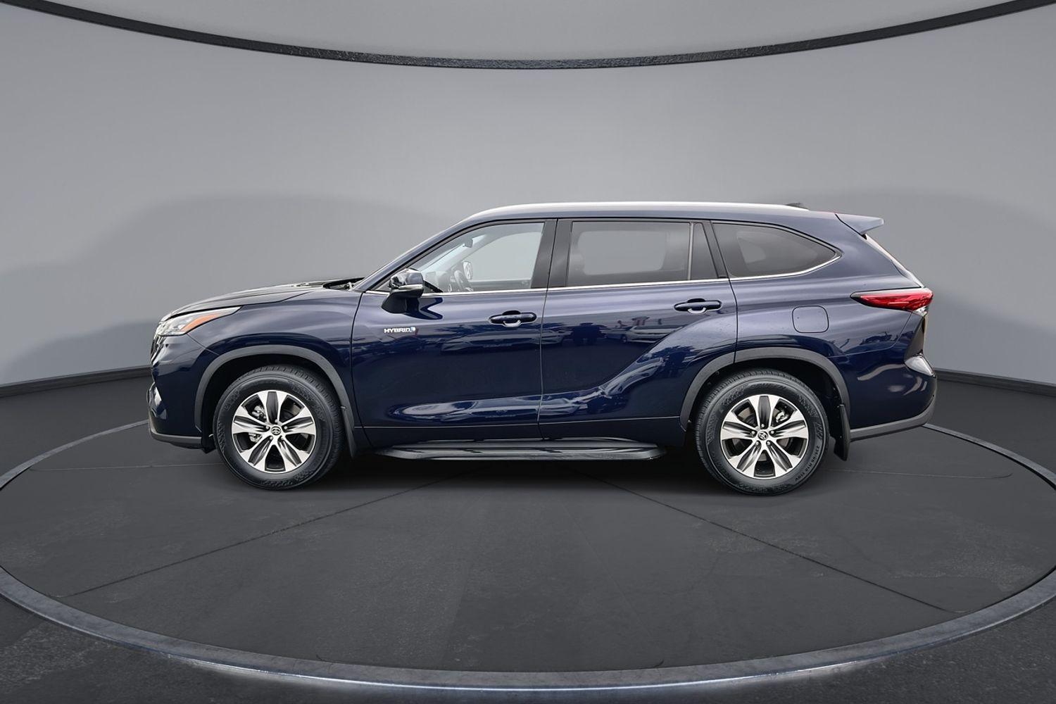 2022 Toyota Kluger GXL AWD in Blue