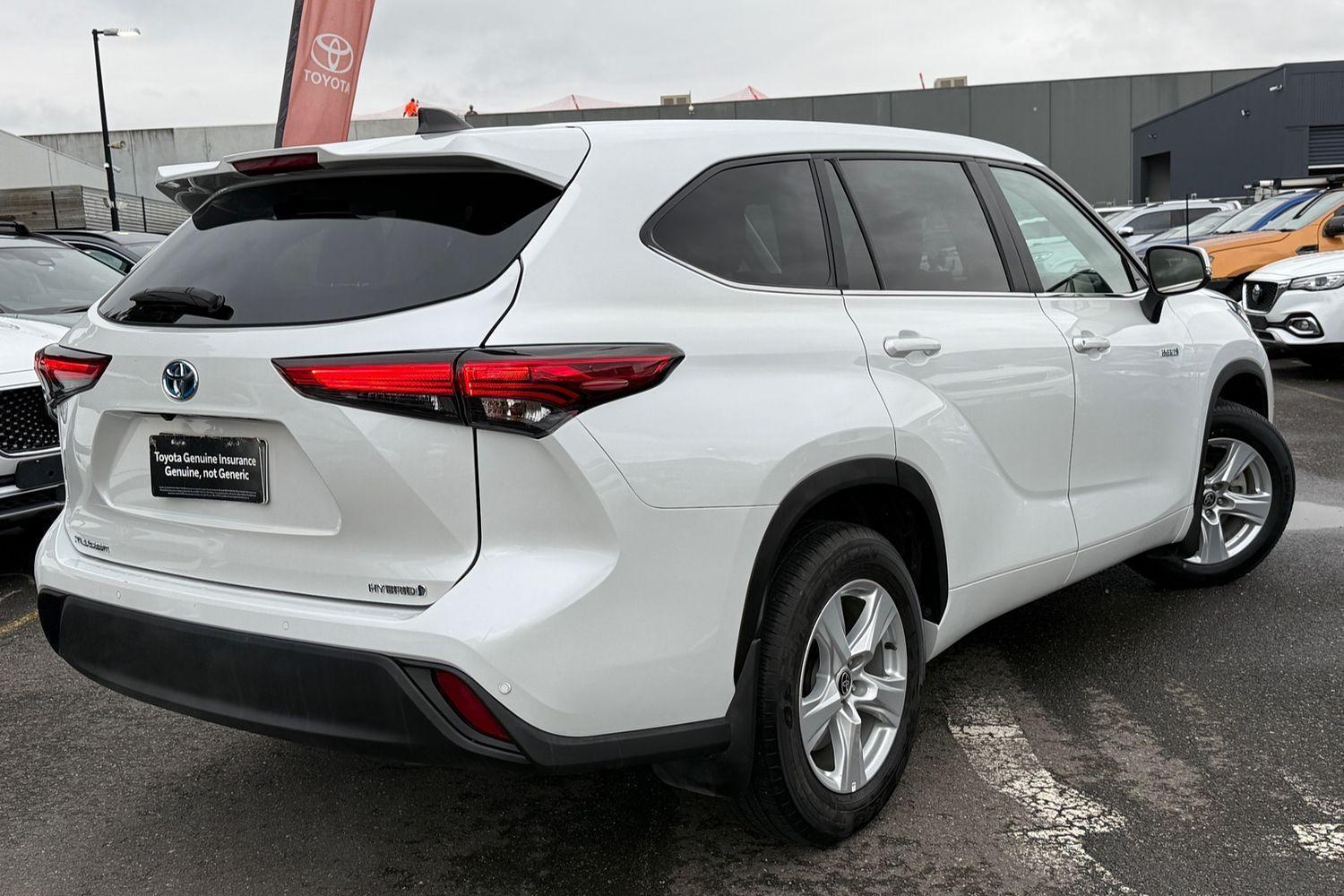 2022 Toyota Kluger GX AWD in White