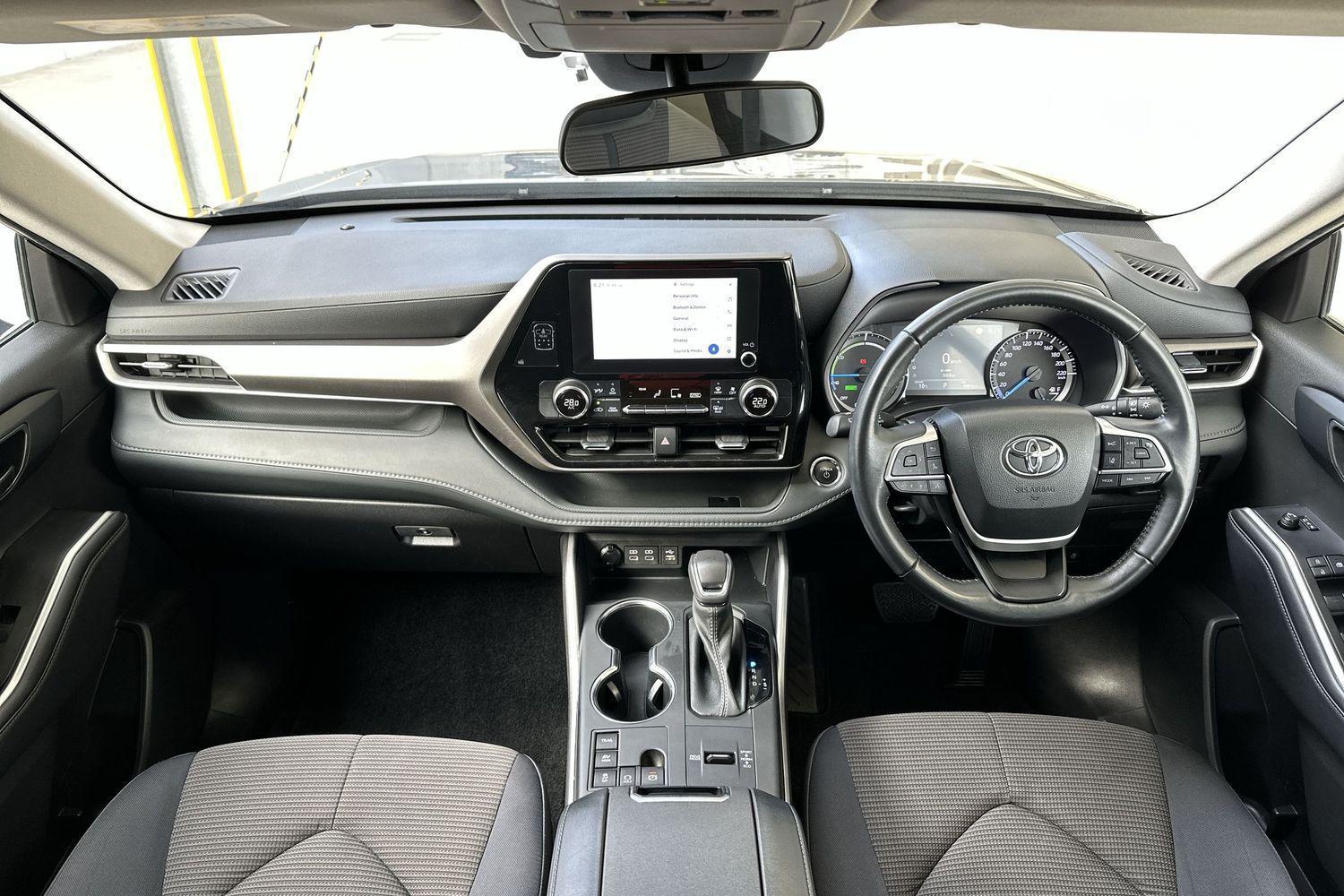2022 Toyota Kluger GX AWD in Silver
