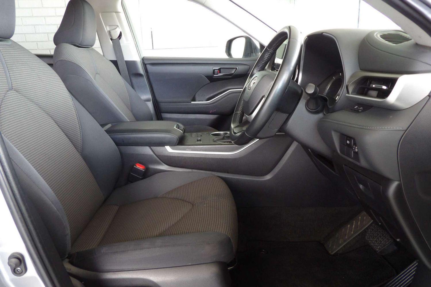 2023 Toyota Kluger GX AWD in Silver