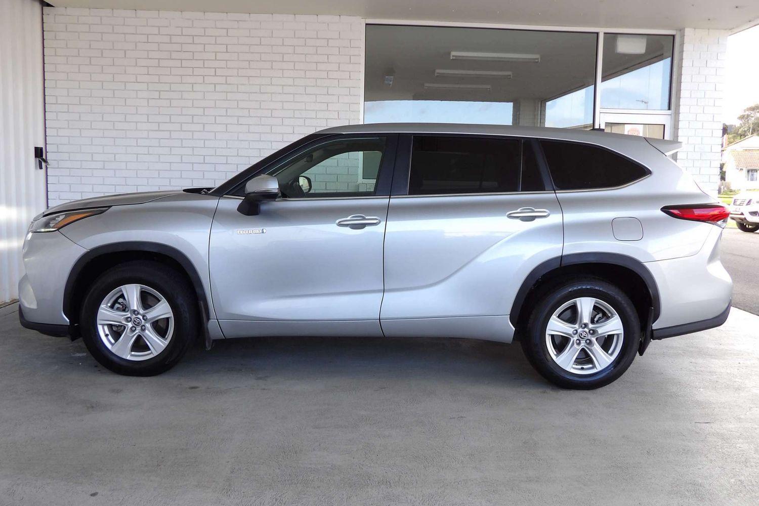 2023 Toyota Kluger GX AWD in Silver