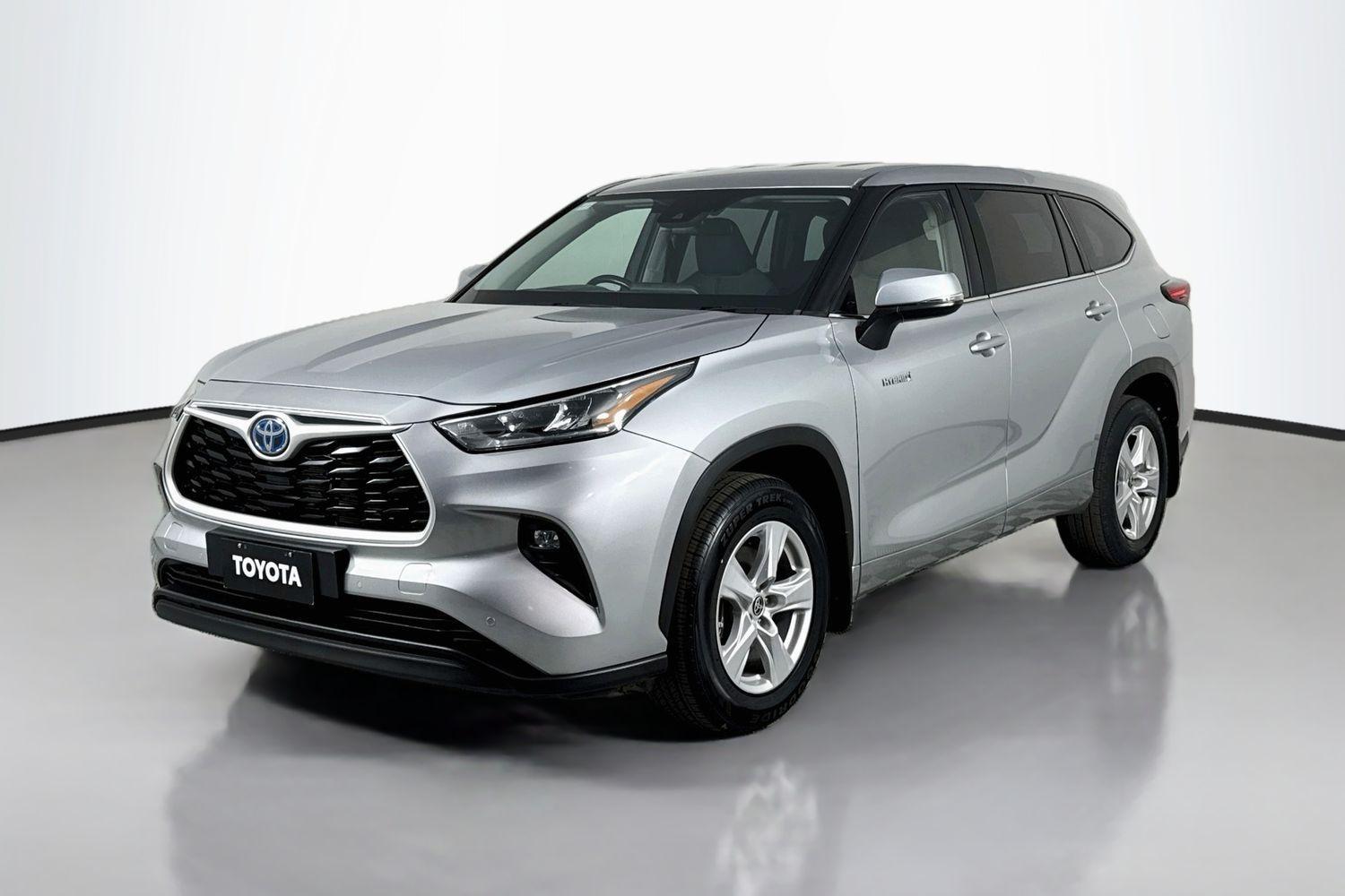 2023 Toyota Kluger GX in Silver