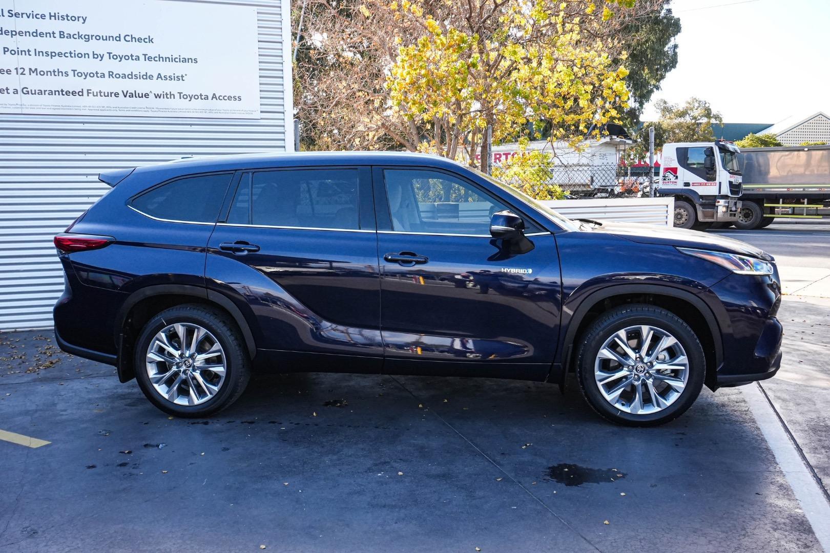 2024 Toyota Kluger AWD GRANDE in Blue
