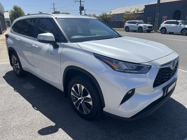 2025 Toyota Kluger GXL AWD in White