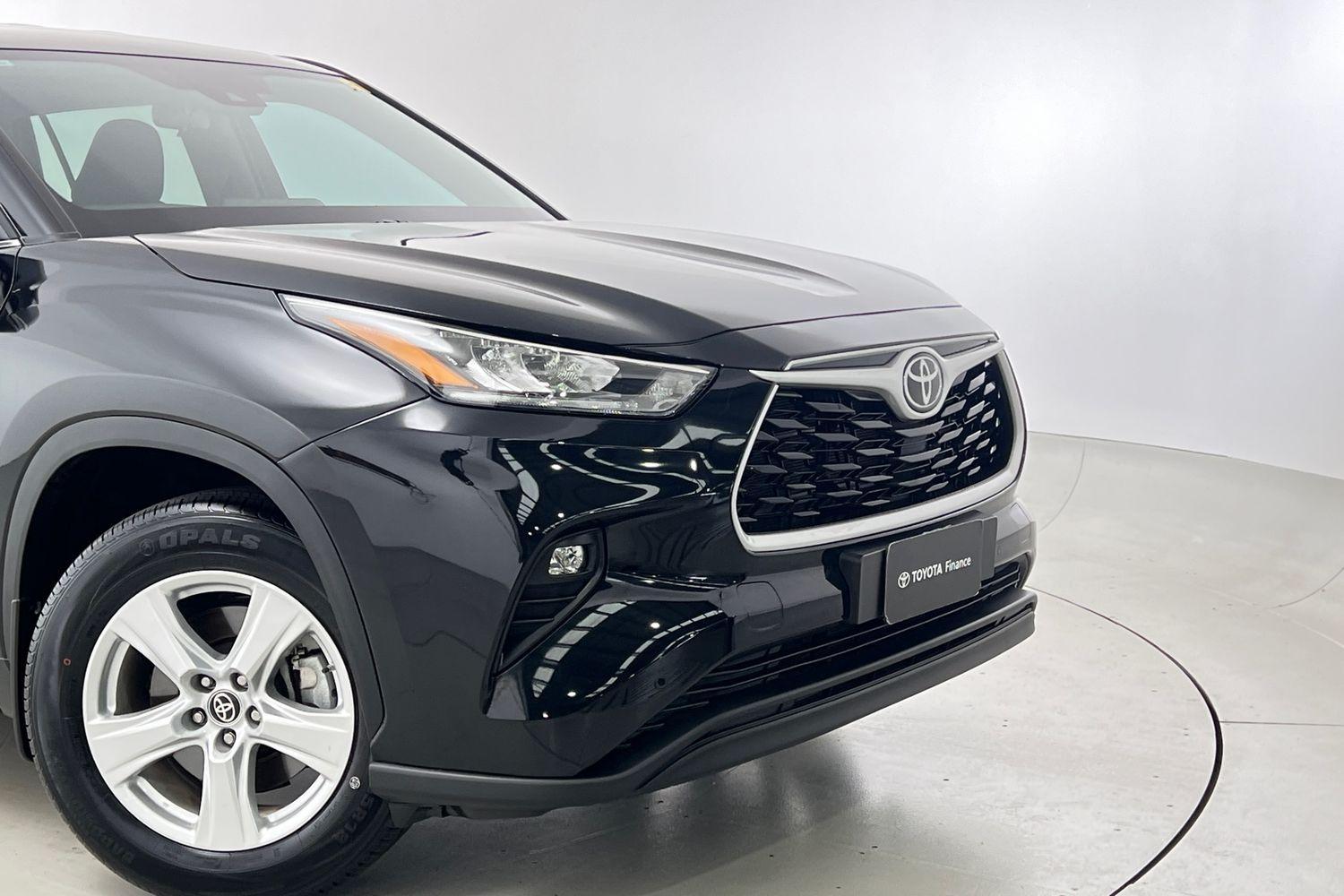 2025 Toyota Kluger GX AWD in Black