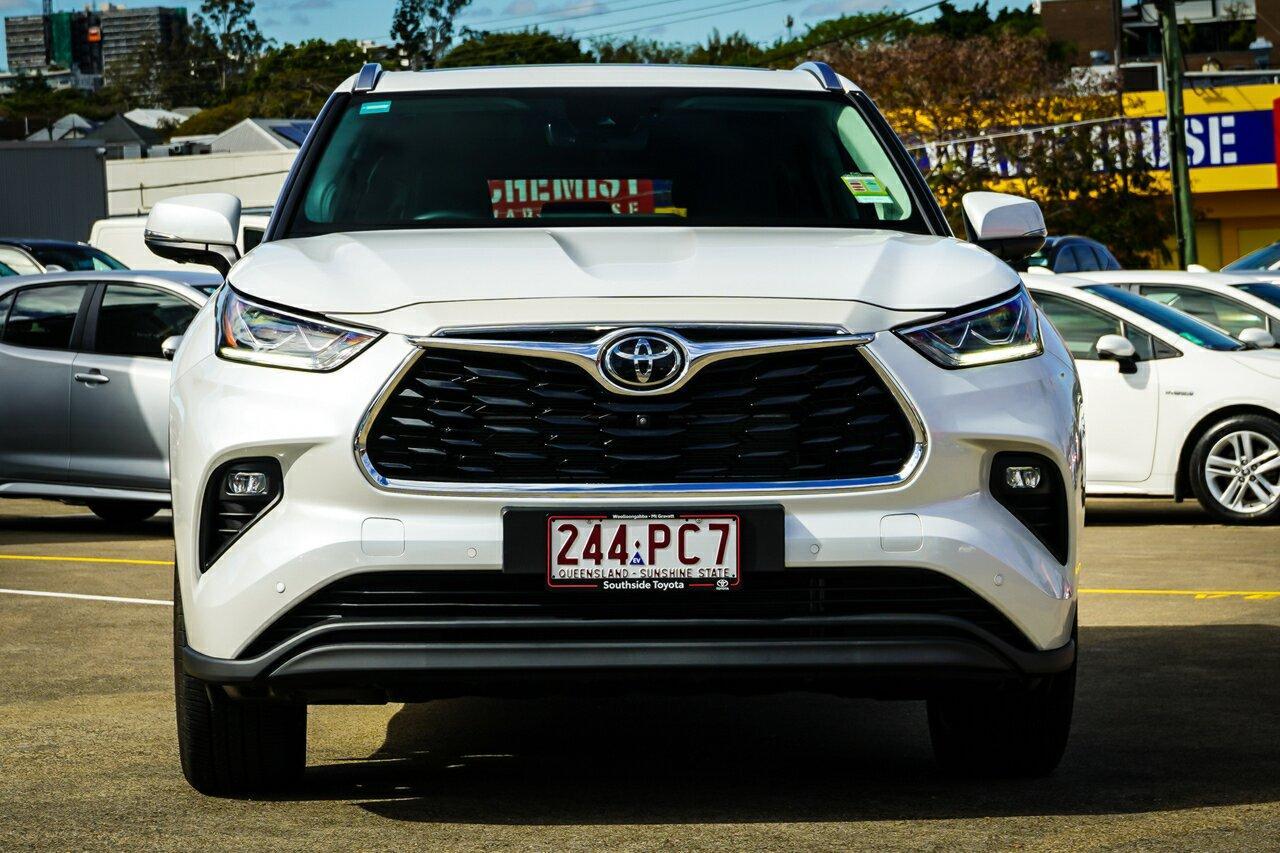 2025 Toyota Kluger AWD GRANDE in White