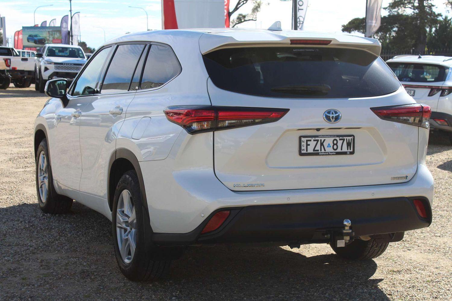 2021 Toyota Kluger GX in White