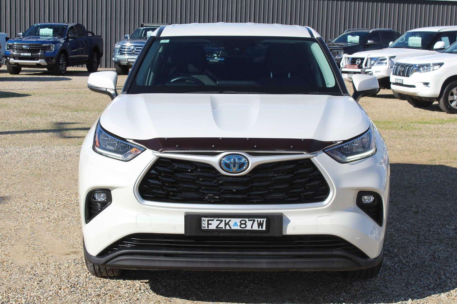 2021 Toyota Kluger GX in White