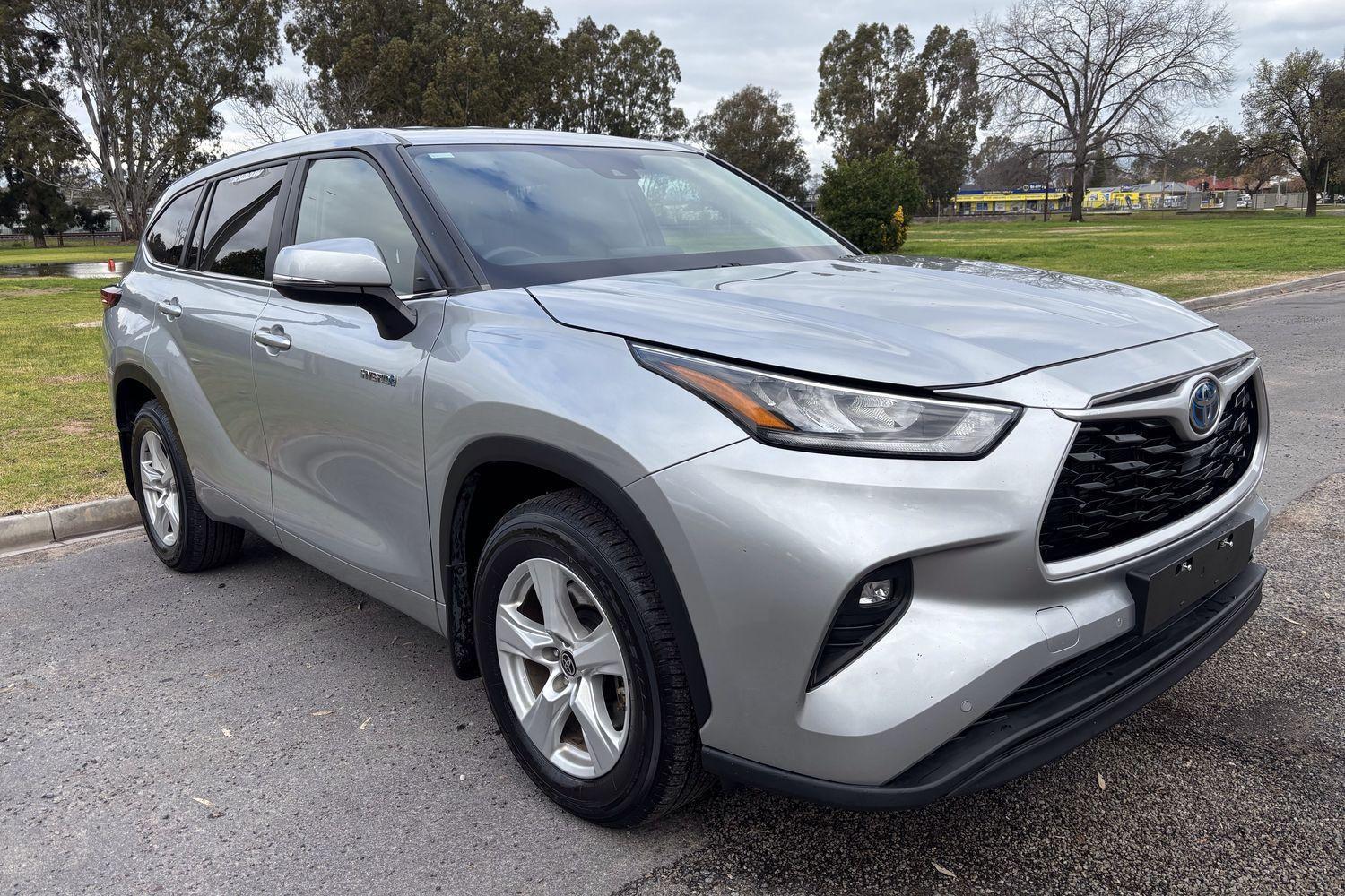 2023 Toyota Kluger GX AWD in Silver