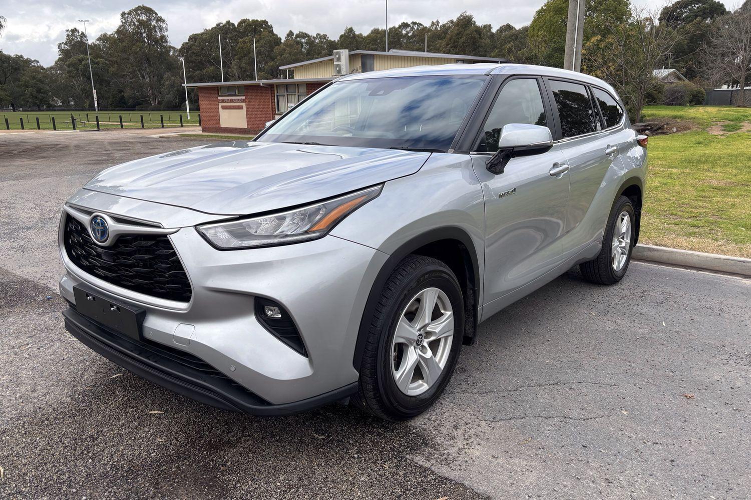 2023 Toyota Kluger GX AWD in Silver