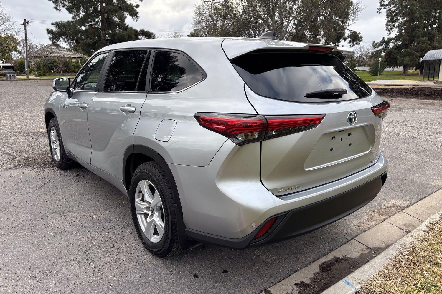 2023 Toyota Kluger GX AWD in Silver