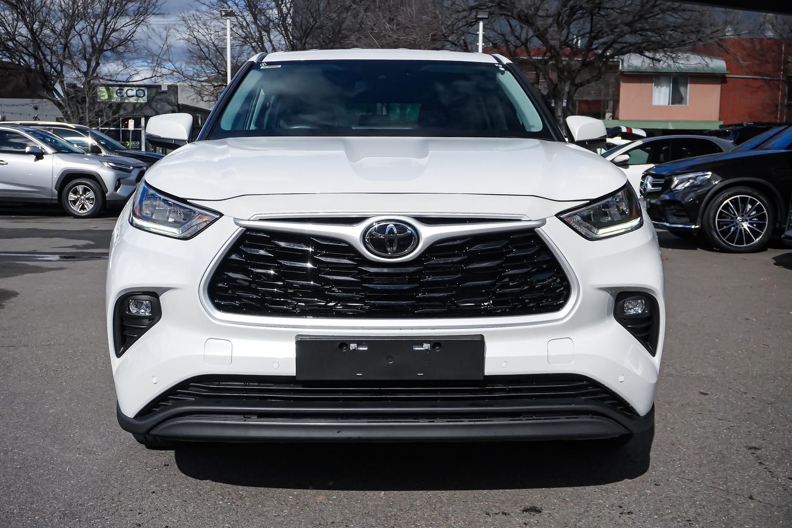 2025 Toyota Kluger GX AWD in White