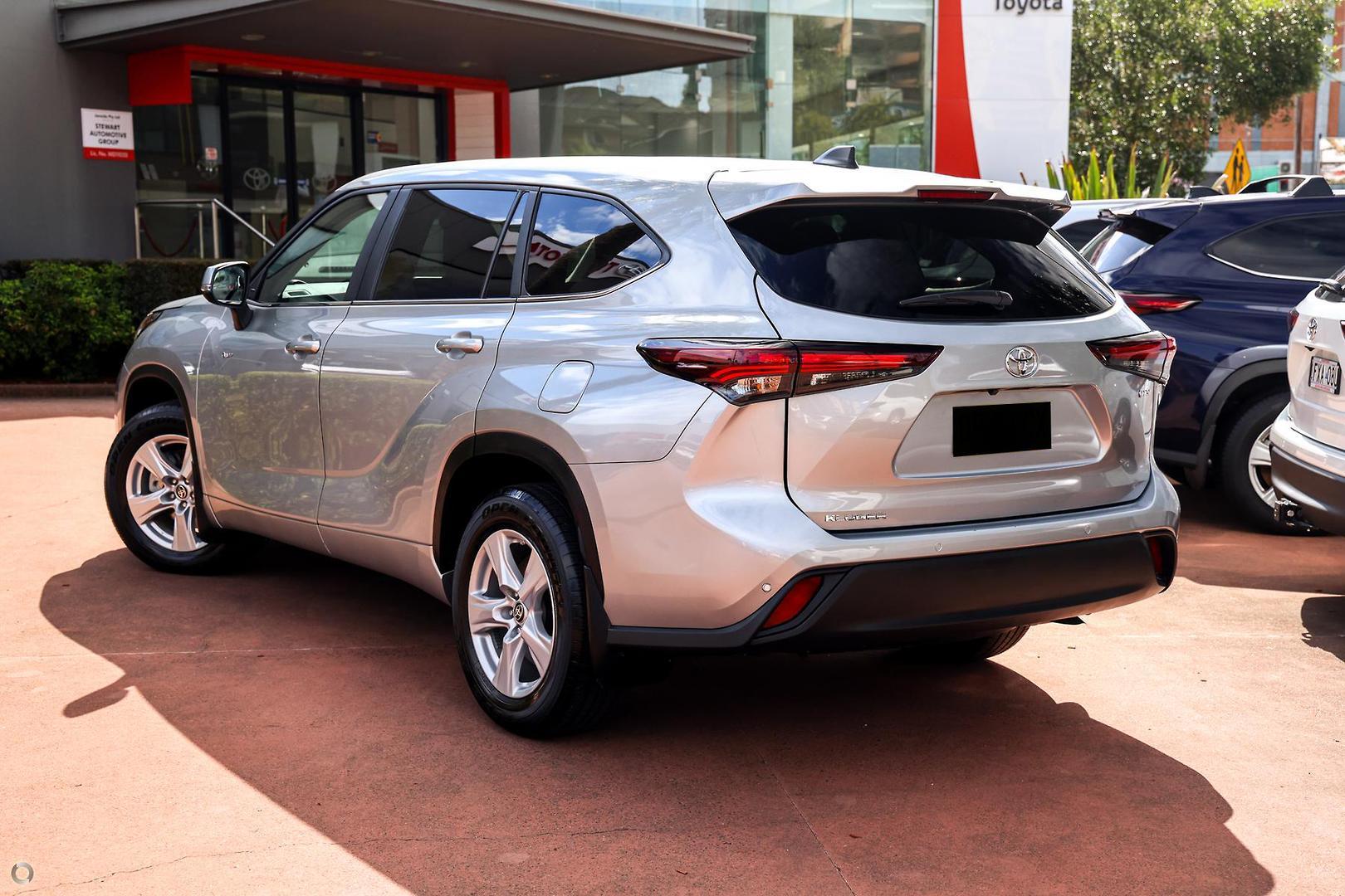 2025 Toyota Kluger GX AWD in Silver