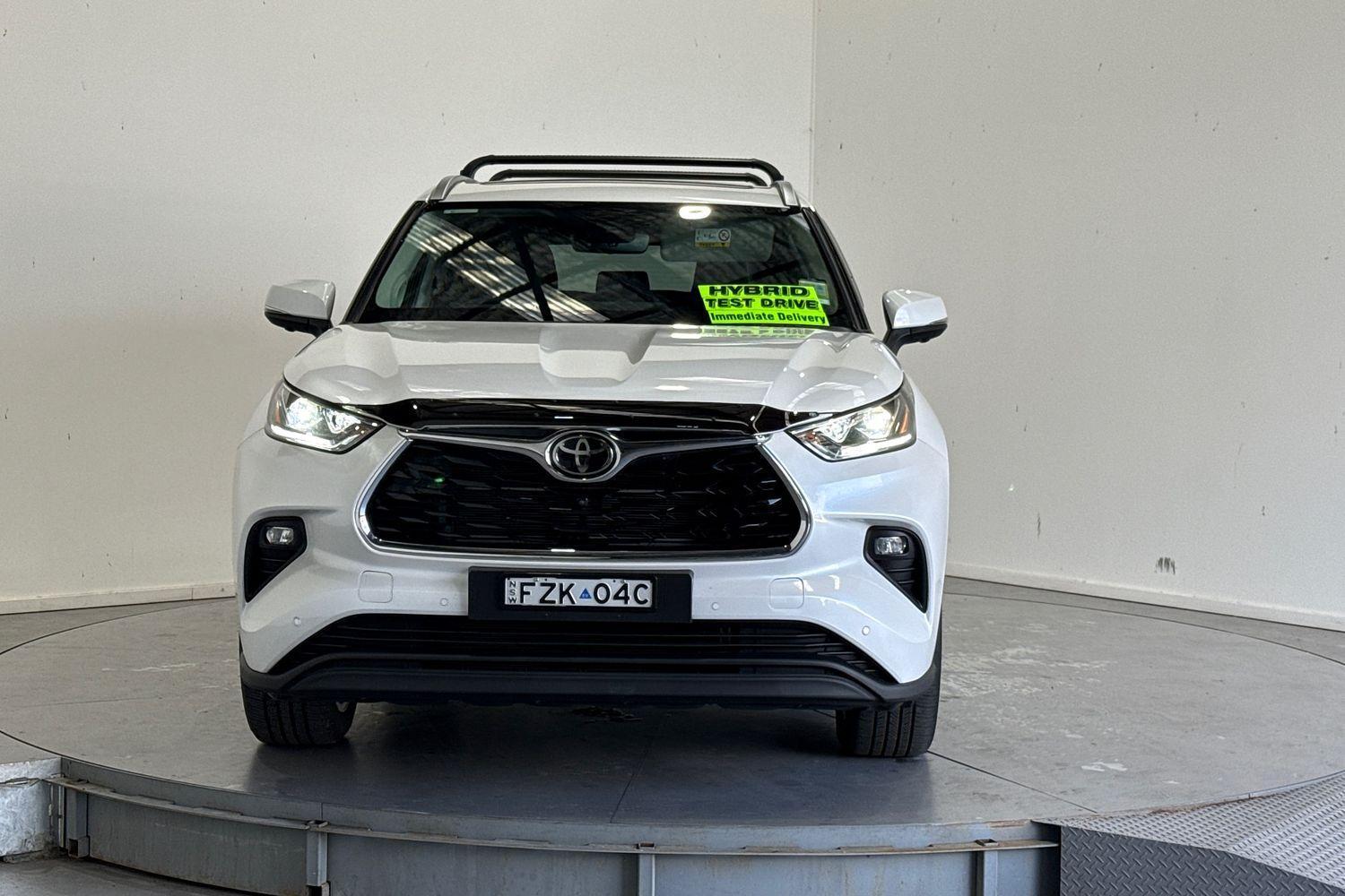 2025 Toyota Kluger AWD GRANDE in White