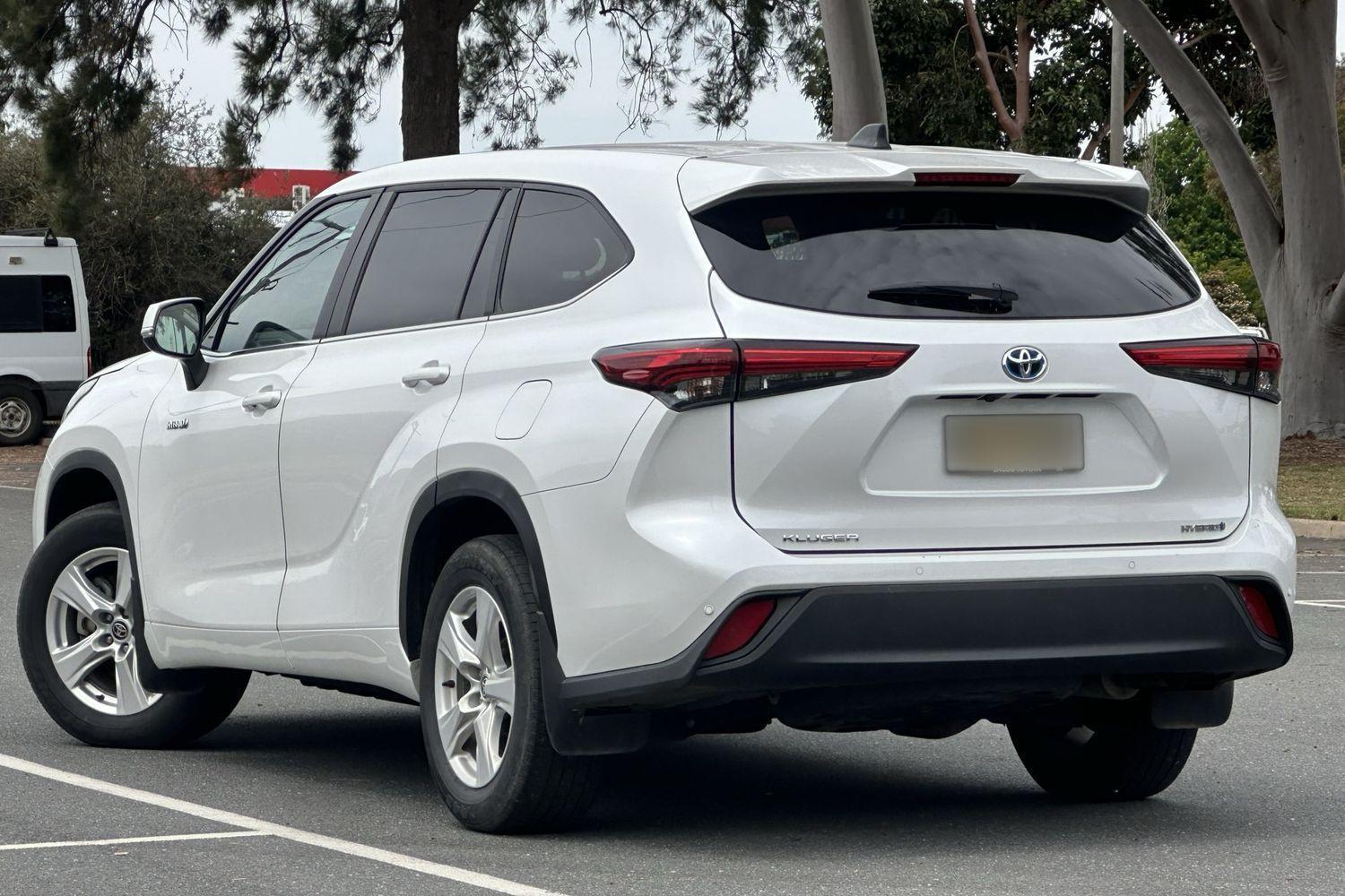 2023 Toyota Kluger GX AWD in White